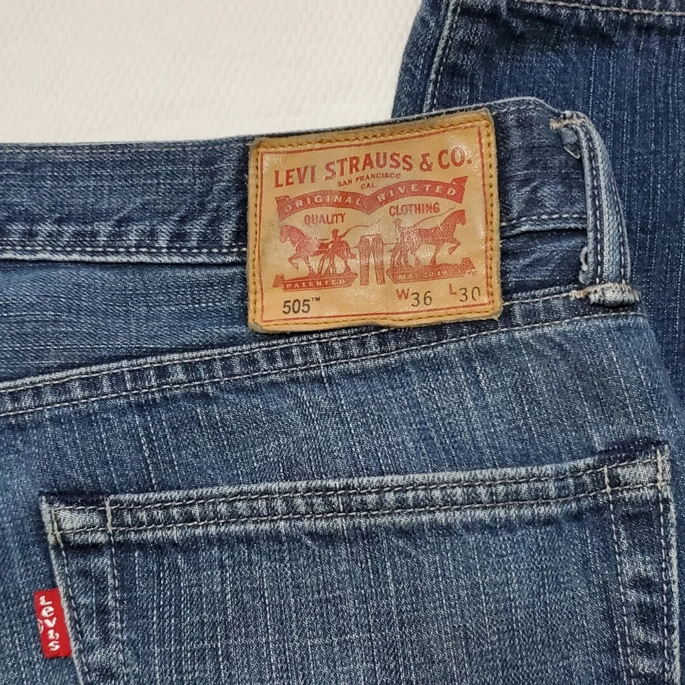 Levi's 505 Regular Fit Straight Leg Jeans 36 Waist